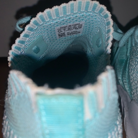 Women’s Adidas equipment tennis shoe. ADV/ 91-18 - Picture 6 of 7